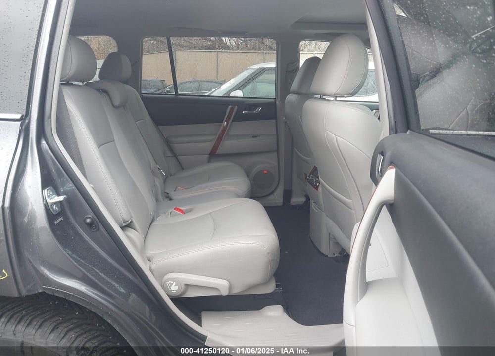 2013 TOYOTA HIGHLANDER VIN: 5TDDK3EH8DS261441