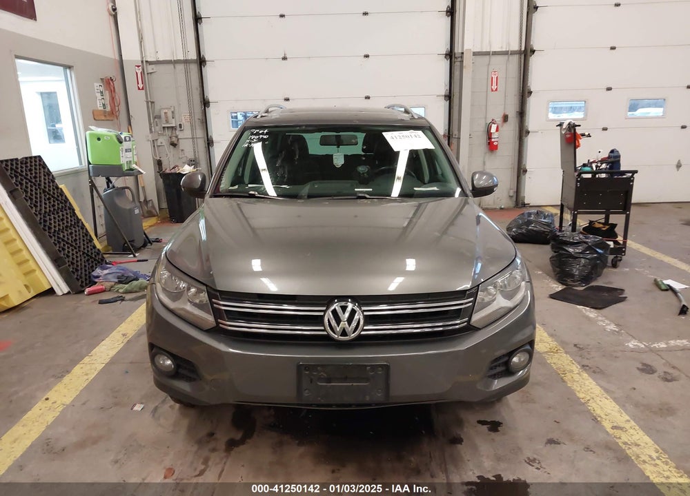 2012 VOLKSWAGEN TIGUAN VIN: WVGBV7AX7CW103623