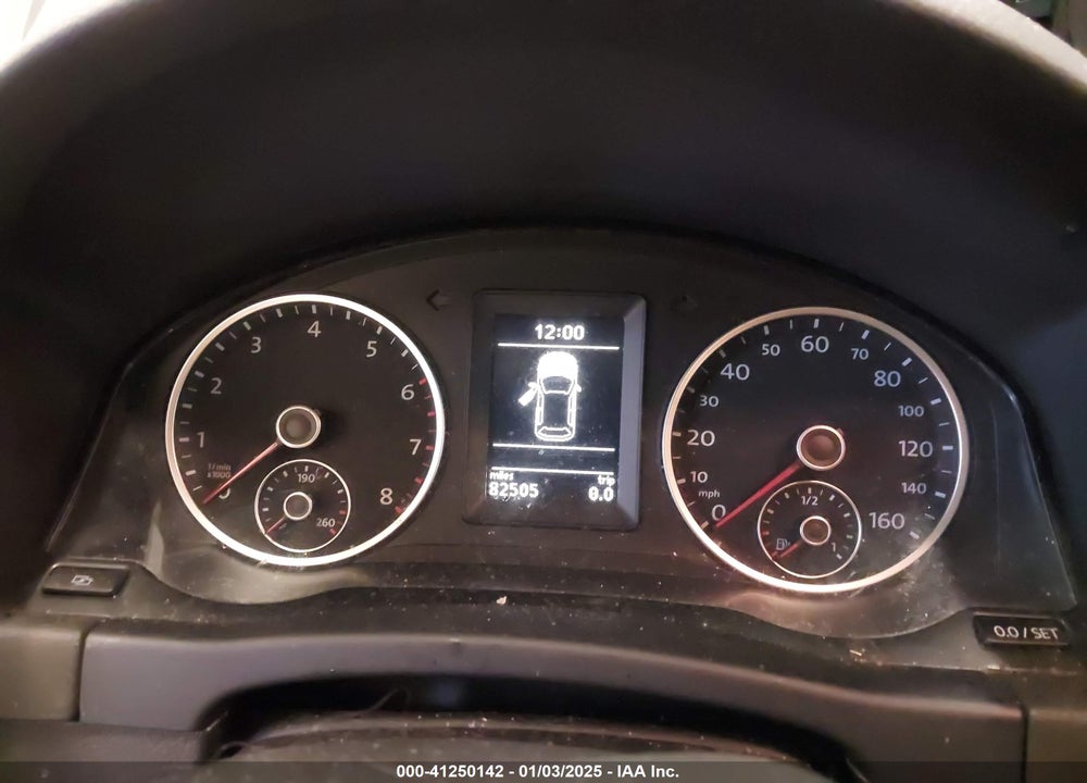 2012 VOLKSWAGEN TIGUAN VIN: WVGBV7AX7CW103623