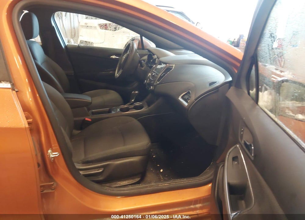 2017 CHEVROLET CRUZE VIN: 3G1BE6SM1HS540175