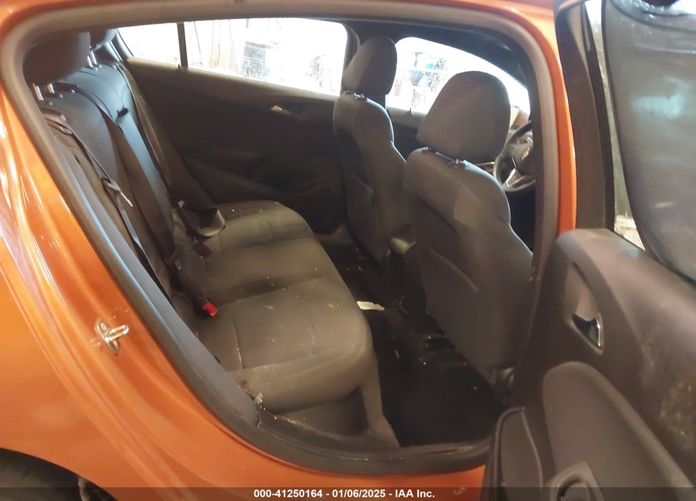 2017 CHEVROLET CRUZE VIN: 3G1BE6SM1HS540175
