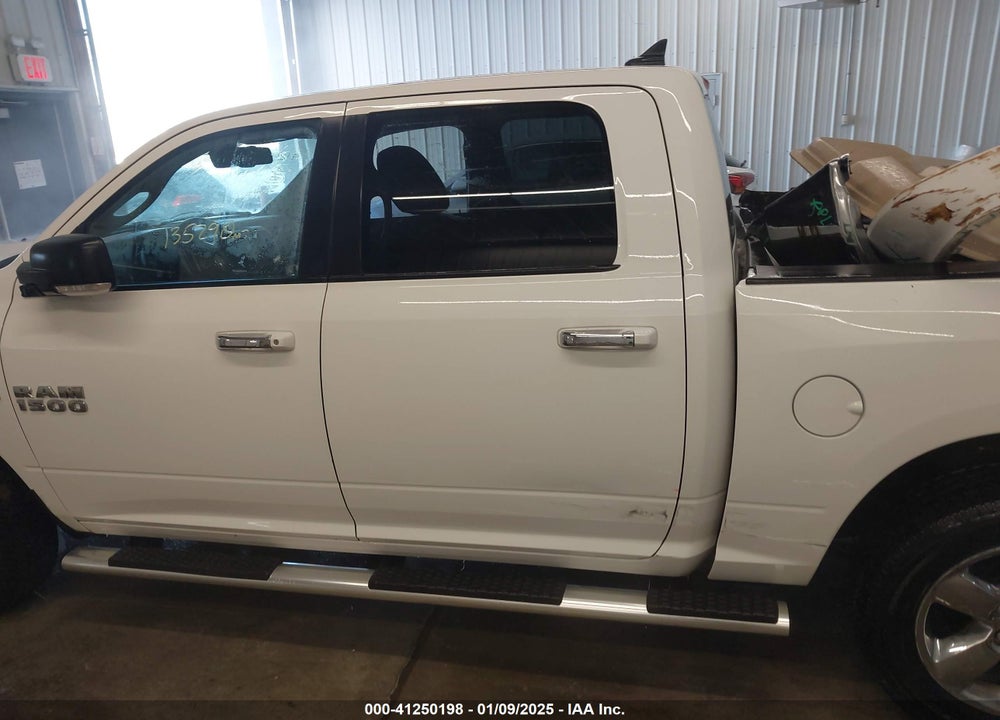 2013 RAM 1500 VIN: 1C6RR7LT5DS551022