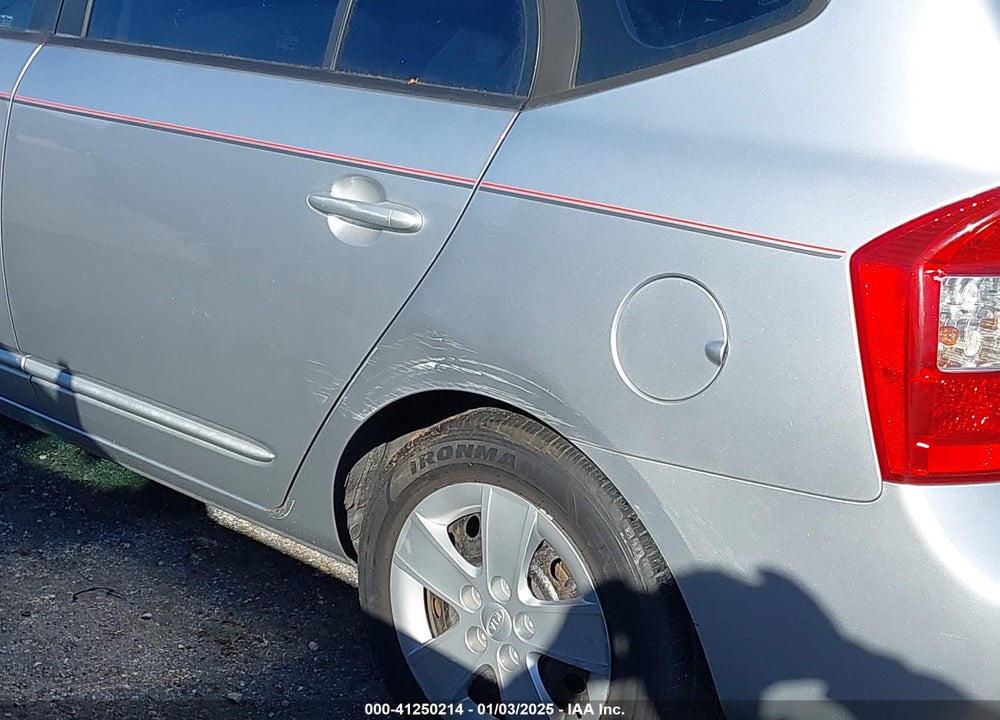 2009 KIA RONDO VIN: KNAFG528497245701