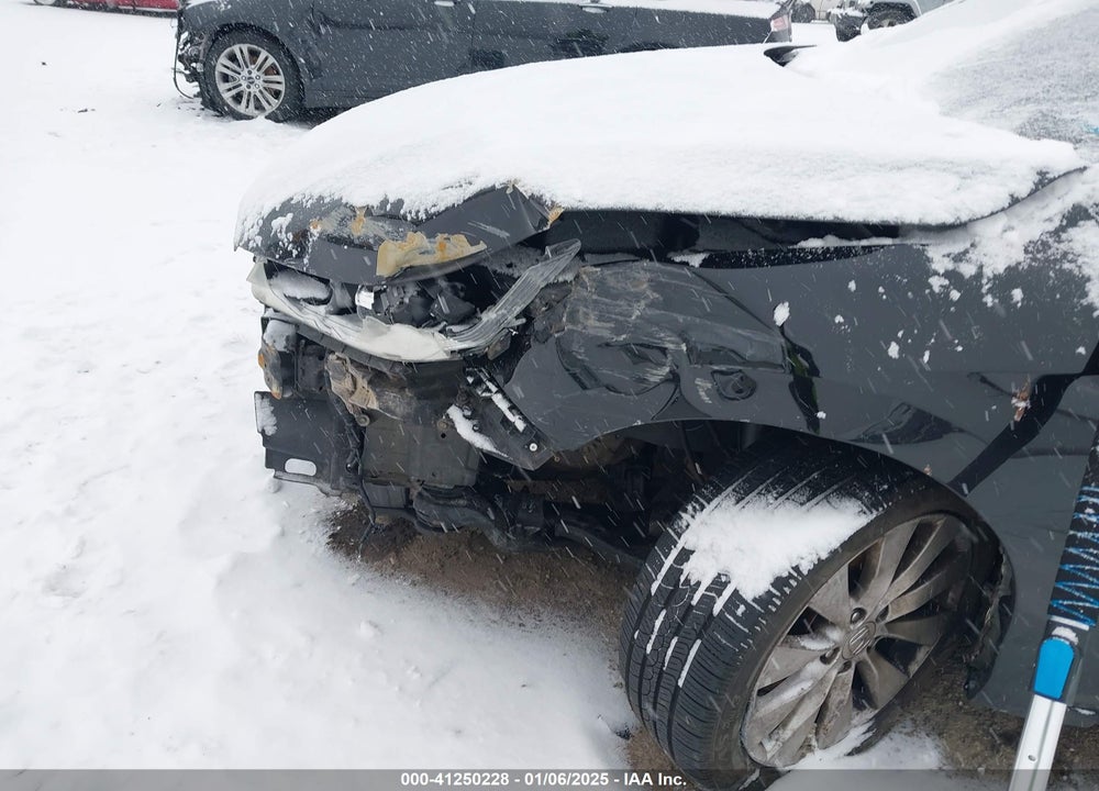 2015 HONDA ACCORD VIN: 1HGCR2F8XFA143196