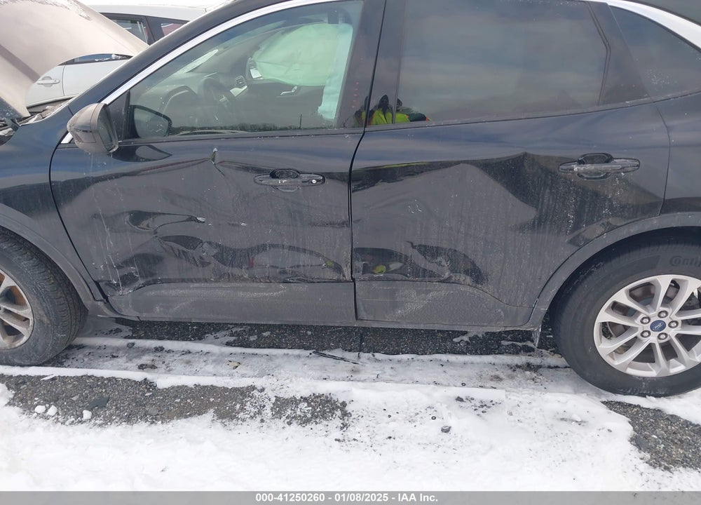 2020 FORD ESCAPE VIN: 1FMCU9G64LUA05145