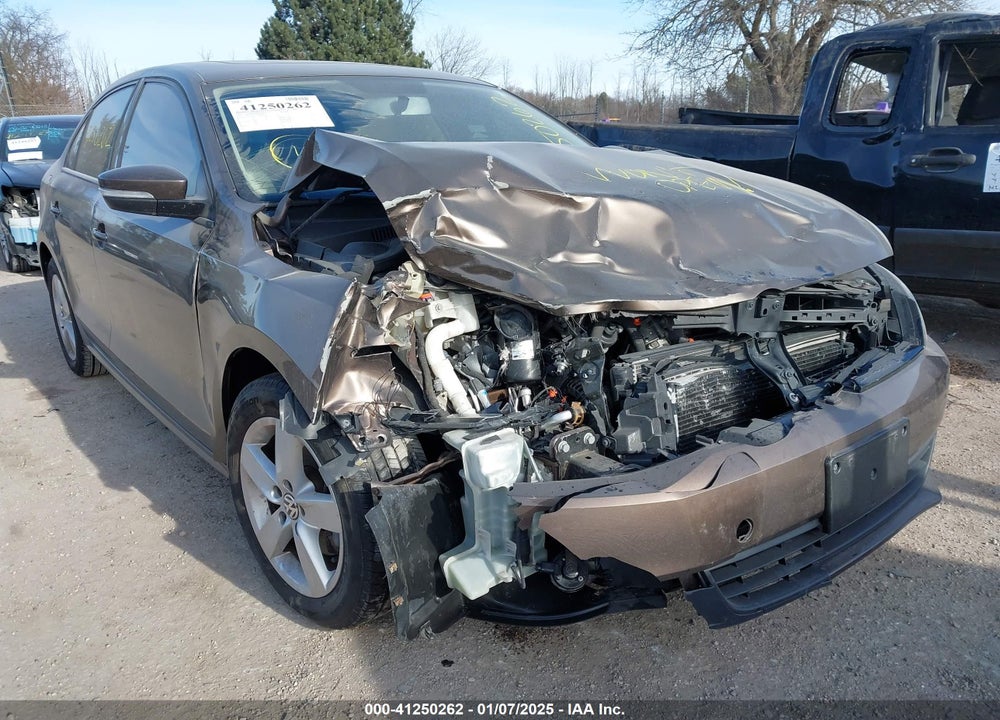 2012 VOLKSWAGEN JETTA 2.0L TDI VIN: 3VWLL7AJ7CM384944