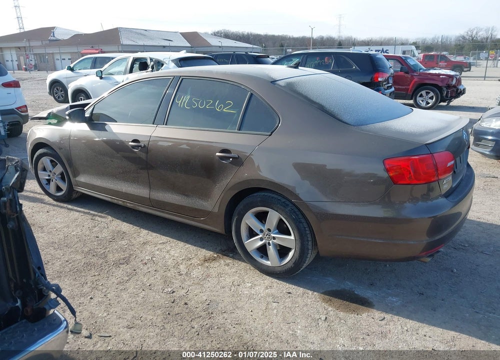 2012 VOLKSWAGEN JETTA 2.0L TDI VIN: 3VWLL7AJ7CM384944