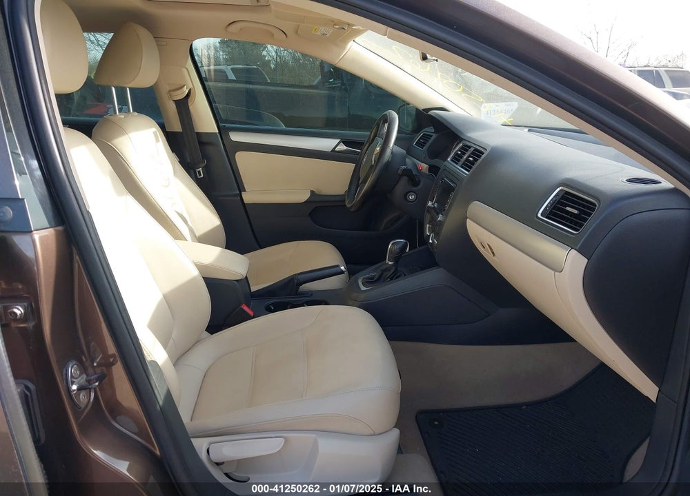 2012 VOLKSWAGEN JETTA 2.0L TDI VIN: 3VWLL7AJ7CM384944