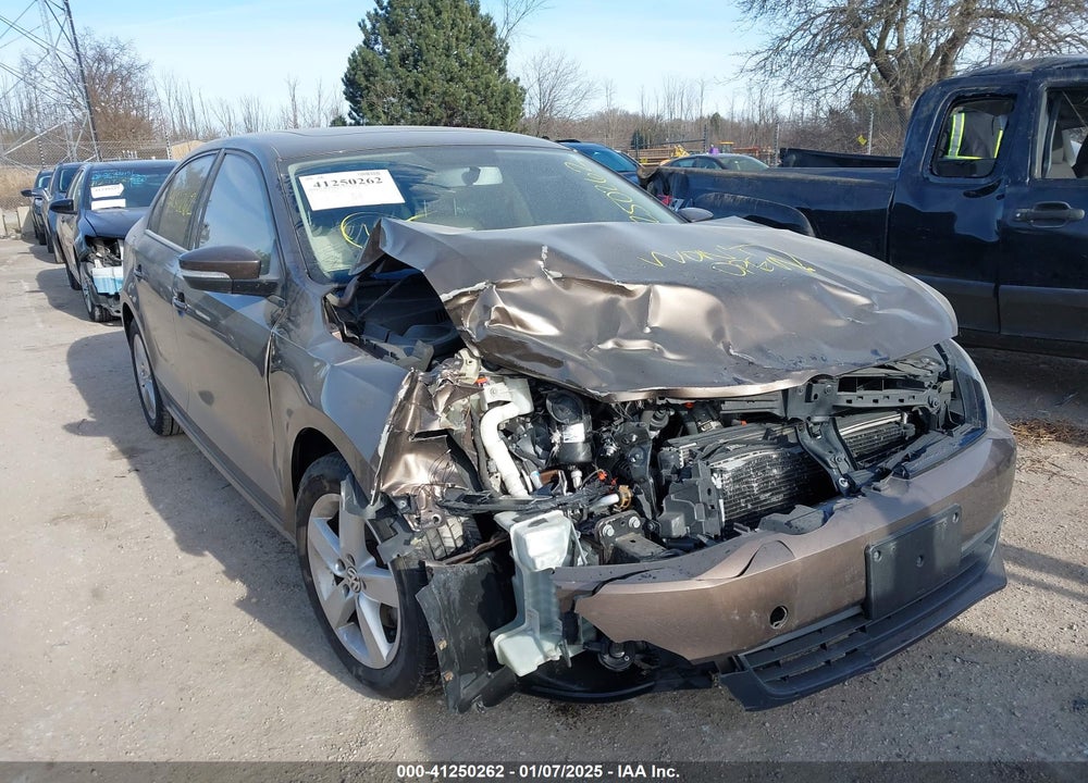 2012 VOLKSWAGEN JETTA 2.0L TDI VIN: 3VWLL7AJ7CM384944