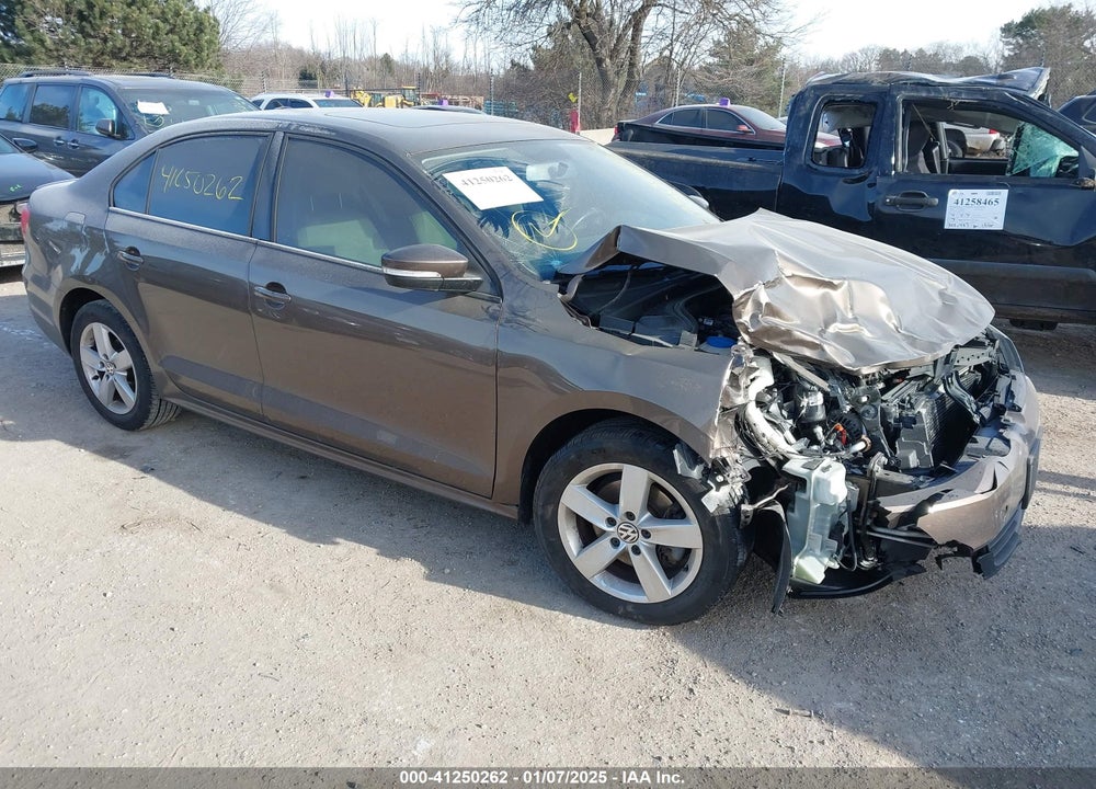 2012 VOLKSWAGEN JETTA 2.0L TDI VIN: 3VWLL7AJ7CM384944