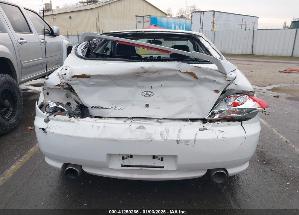 2005 HYUNDAI TIBURON GS VIN: KMHHM65D05U157741