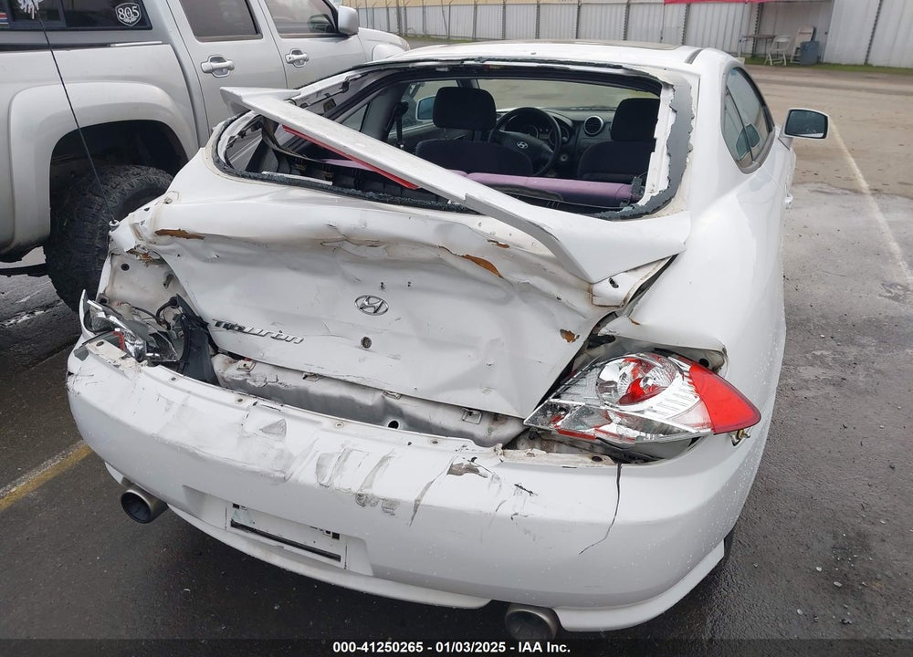 2005 HYUNDAI TIBURON GS VIN: KMHHM65D05U157741