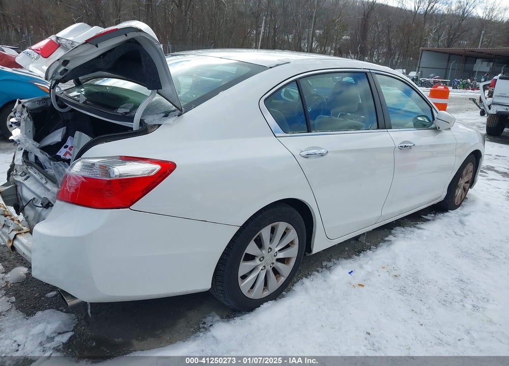 2015 HONDA ACCORD VIN: 1HGCR2F78FA012727