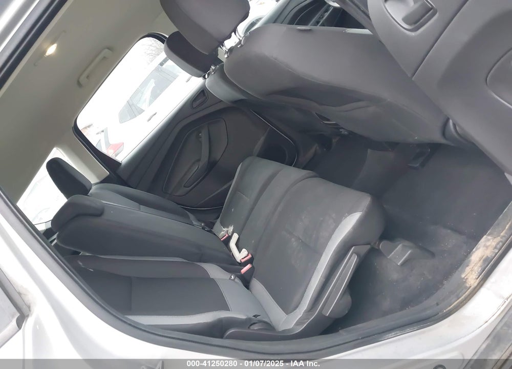 2015 FORD ESCAPE S VIN: 1FMCU0F79FUA03630