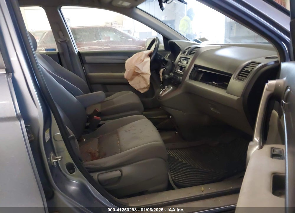 2008 HONDA CR-V LX VIN: JHLRE48338C030959