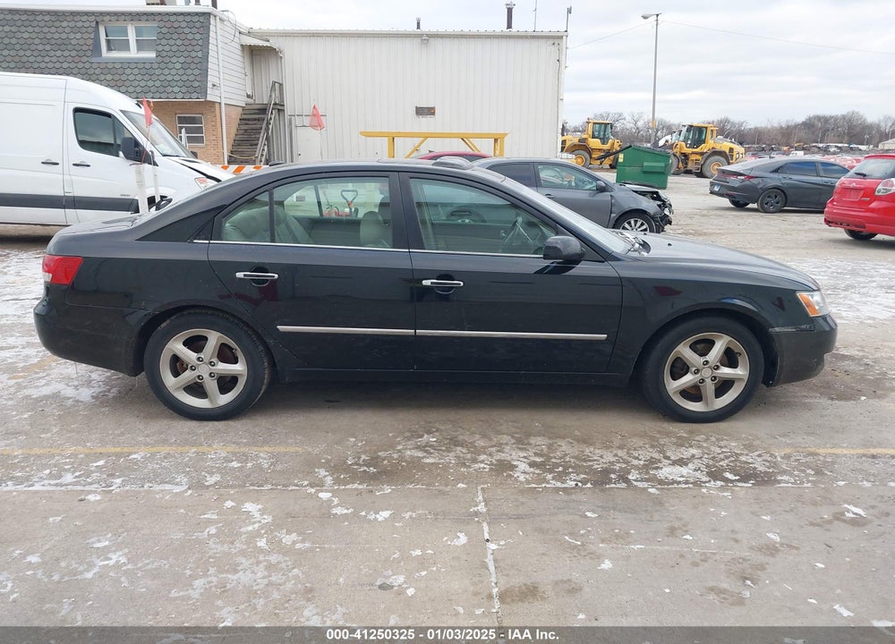 2008 HYUNDAI SONATA LIMITED V6/SE V6 VIN: 5NPEU46F18H369915