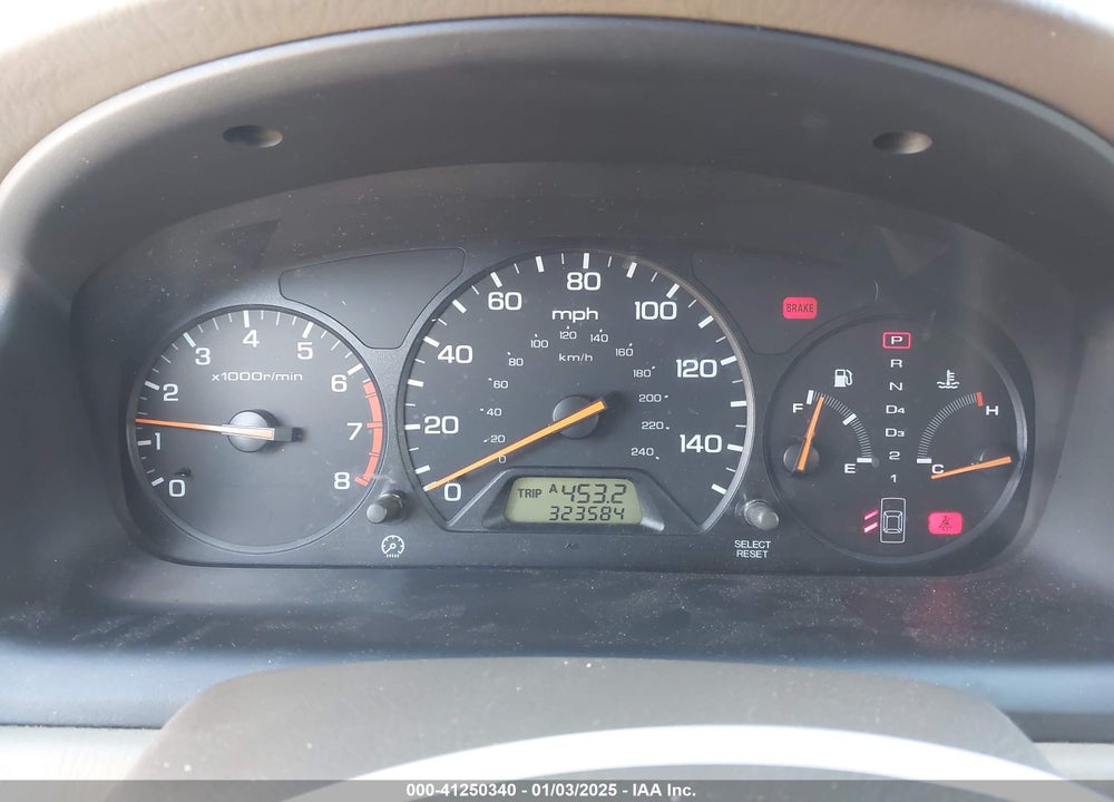 2000 HONDA ACCORD 2.3 LX VIN: JHMCG5646YC017071