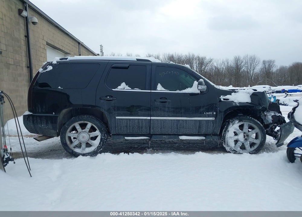 2009 CADILLAC ESCALADE STANDARD VIN: 1GYFK23269R149593