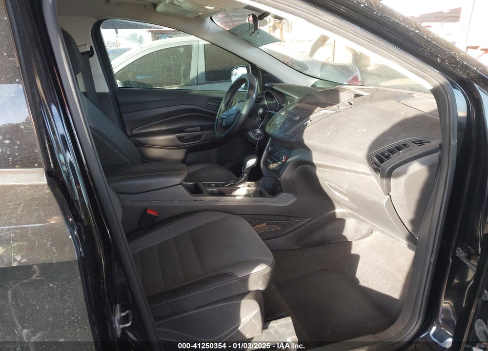 2017 FORD ESCAPE VIN: 1FMCU0F77HUC80408