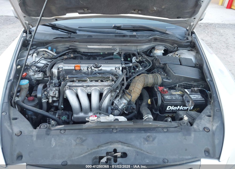 2004 HONDA ACCORD 2.4 LX VIN: 3HGCM56364G700902