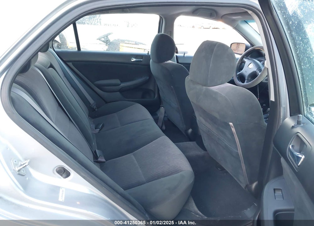 2004 HONDA ACCORD 2.4 LX VIN: 3HGCM56364G700902