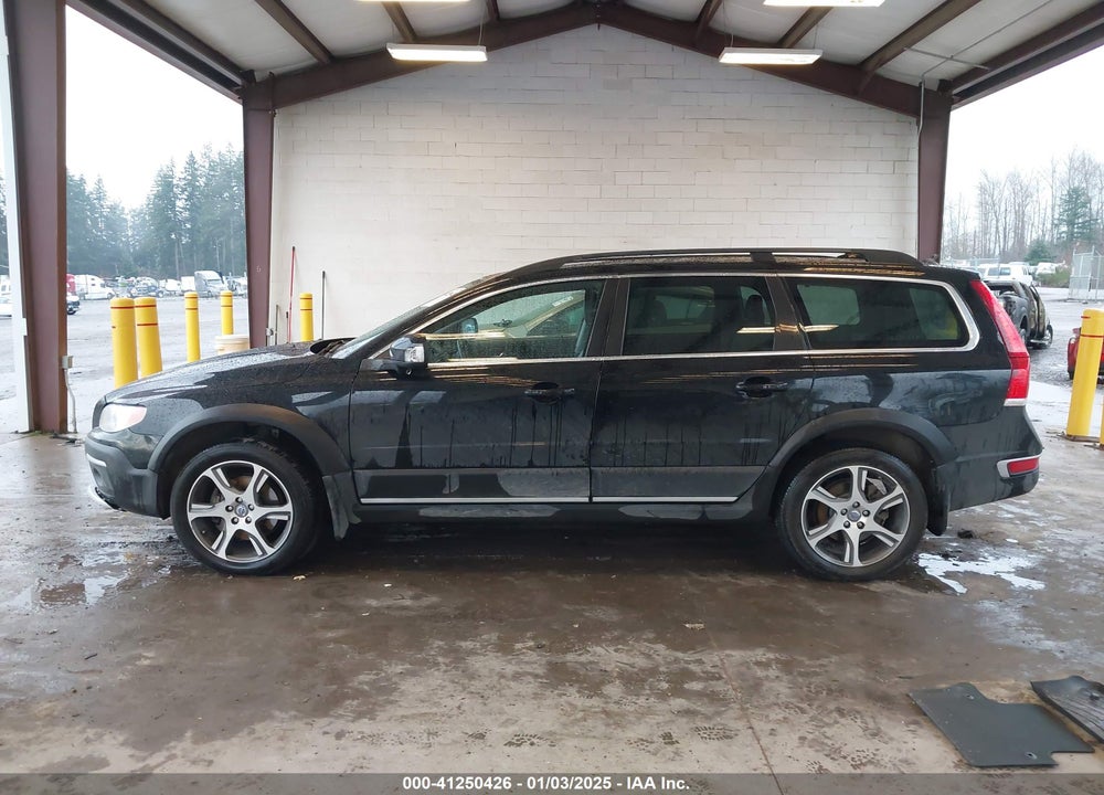 2014 VOLVO XC70 VIN: YV4902BZ8E1179787