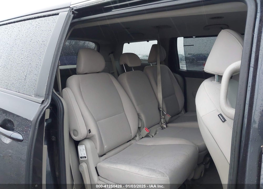2016 KIA SEDONA LX VIN: KNDMB5C19G6128029