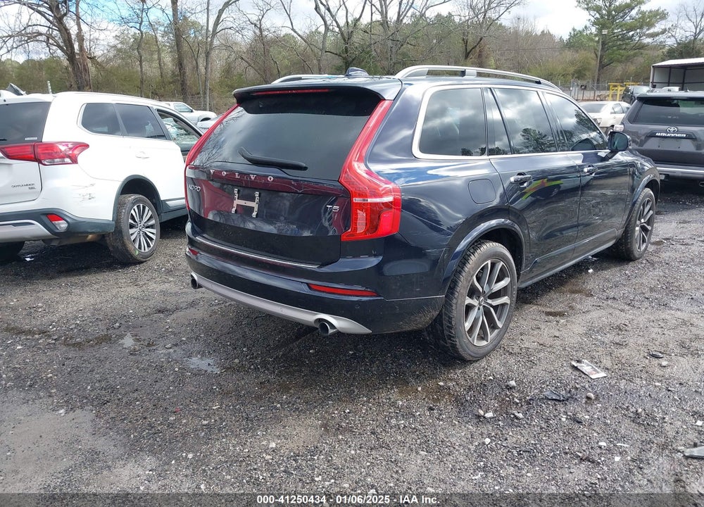 2019 VOLVO XC90 T5 MOMENTUM VIN: YV4102CK8K1499198