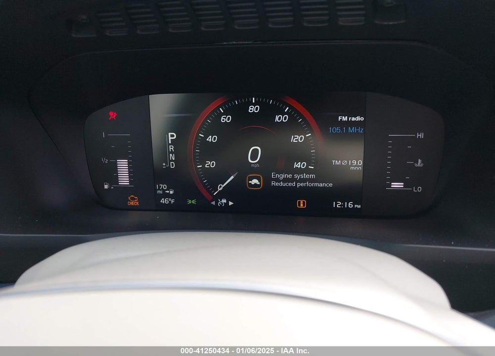 2019 VOLVO XC90 T5 MOMENTUM VIN: YV4102CK8K1499198