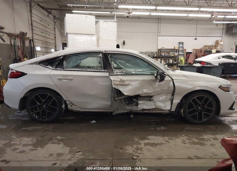 2022 HONDA CIVIC SPORT TOURING VIN: 19XFL1H83NE016838