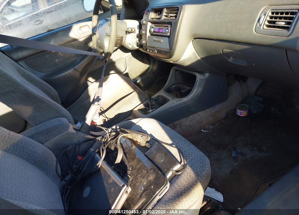 1999 HONDA CIVIC LX VIN: 1HGEJ6579XL014663
