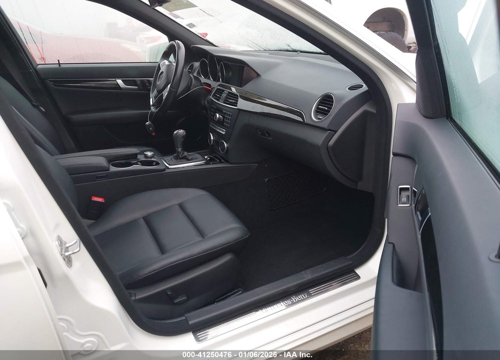 2013 MERCEDES-BENZ C 350 SPORT VIN: WDDGF5HB4DR273613