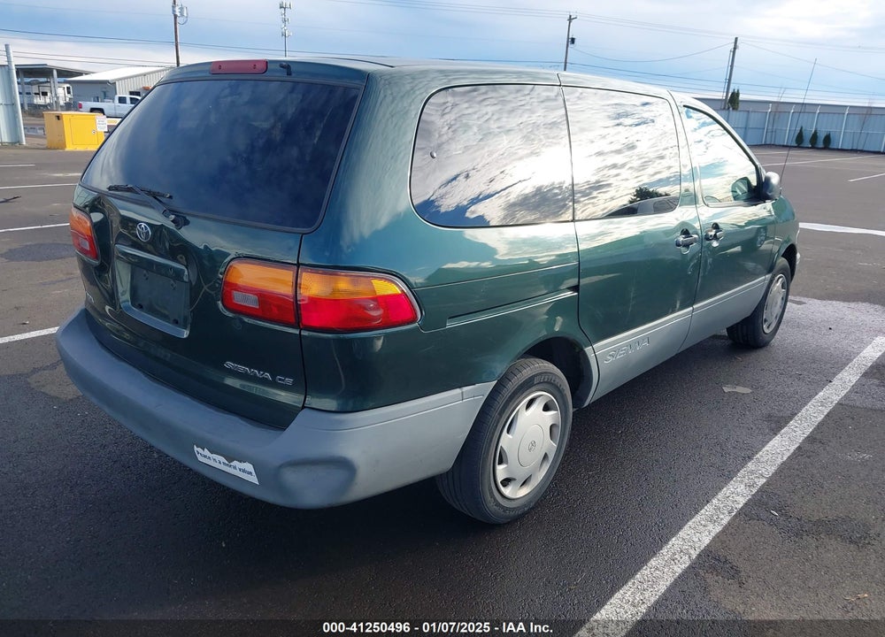2000 TOYOTA SIENNA CE VIN: 4T3ZF19C6YU220808