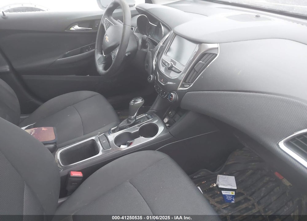 2018 CHEVROLET CRUZE LT AUTO VIN: 1G1BE5SMXJ7103922