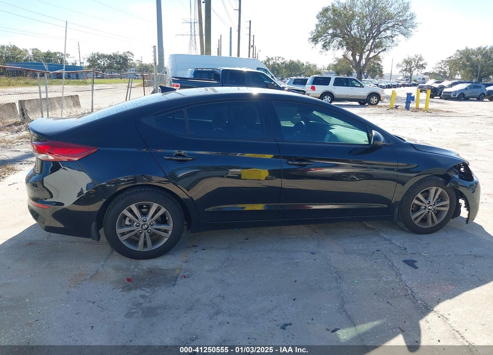 2018 HYUNDAI ELANTRA SEL VIN: 5NPD84LF5JH293139
