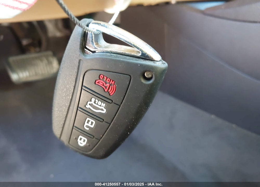 2016 HYUNDAI AZERA VIN: KMHFH4JG9GA525810