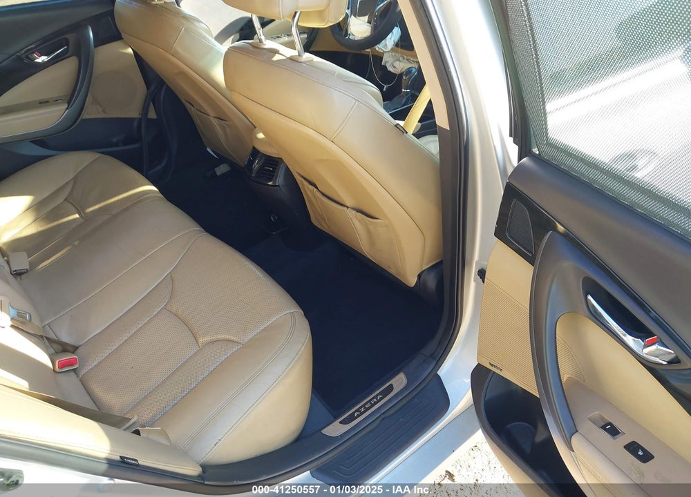 2016 HYUNDAI AZERA VIN: KMHFH4JG9GA525810
