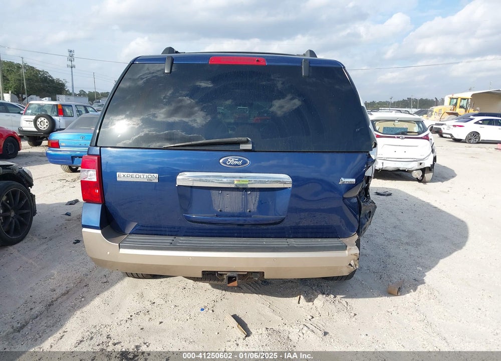 2011 FORD EXPEDITION XLT VIN: 1FMJU1J55BEF46240