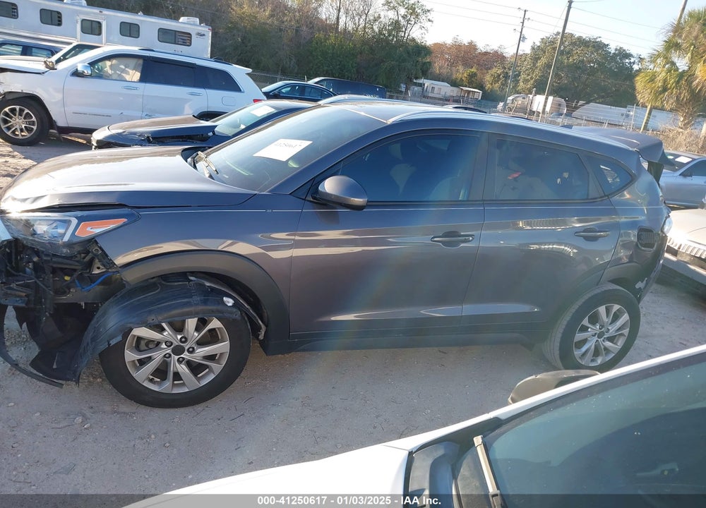 2021 HYUNDAI TUCSON VIN: KM8J33A47MU363663