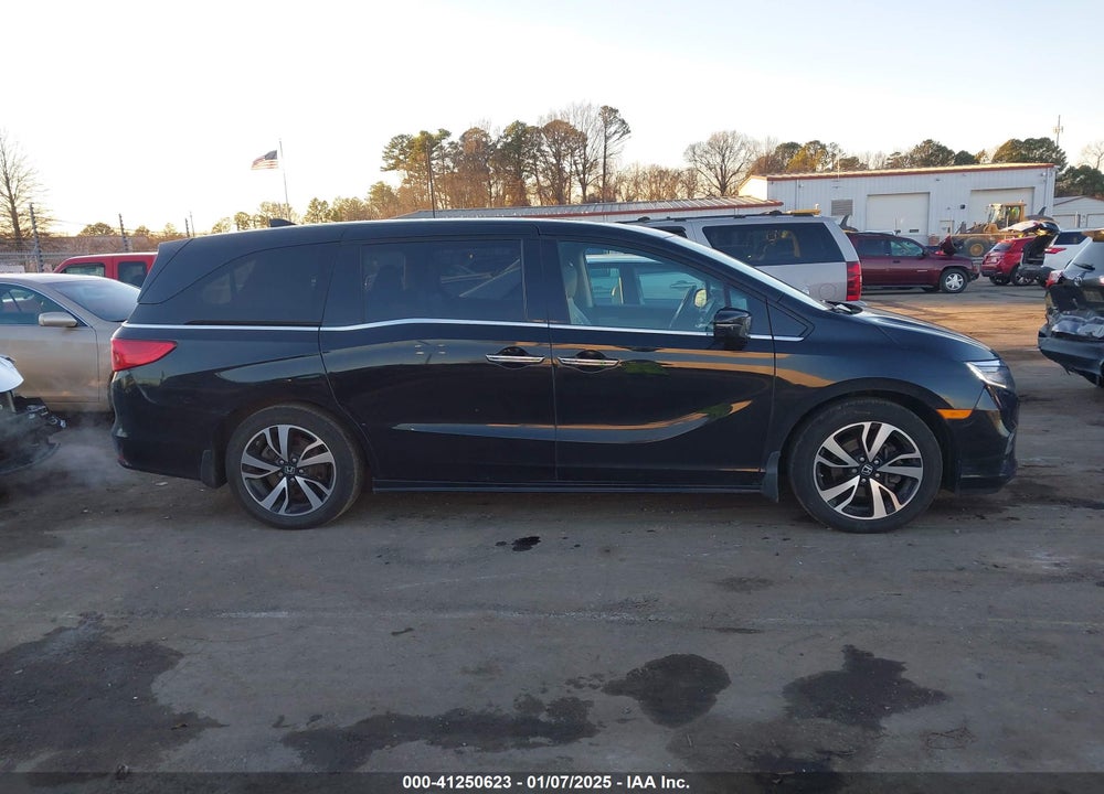 2018 HONDA ODYSSEY ELITE VIN: 5FNRL6H90JB013581