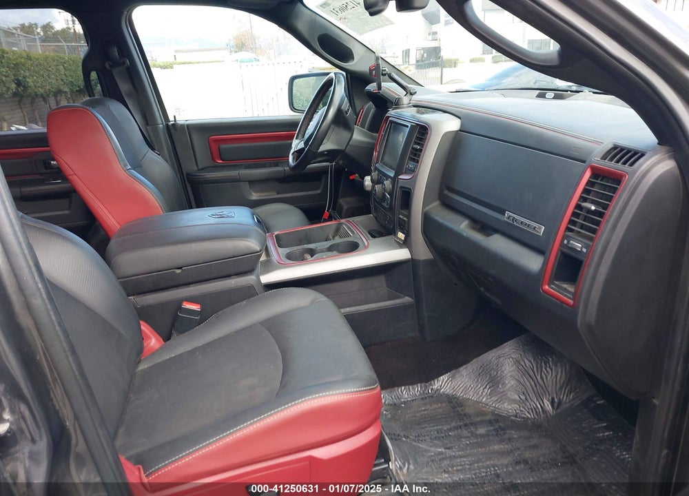 2016 RAM 1500 VIN: 1C6RR7YT4GS328340