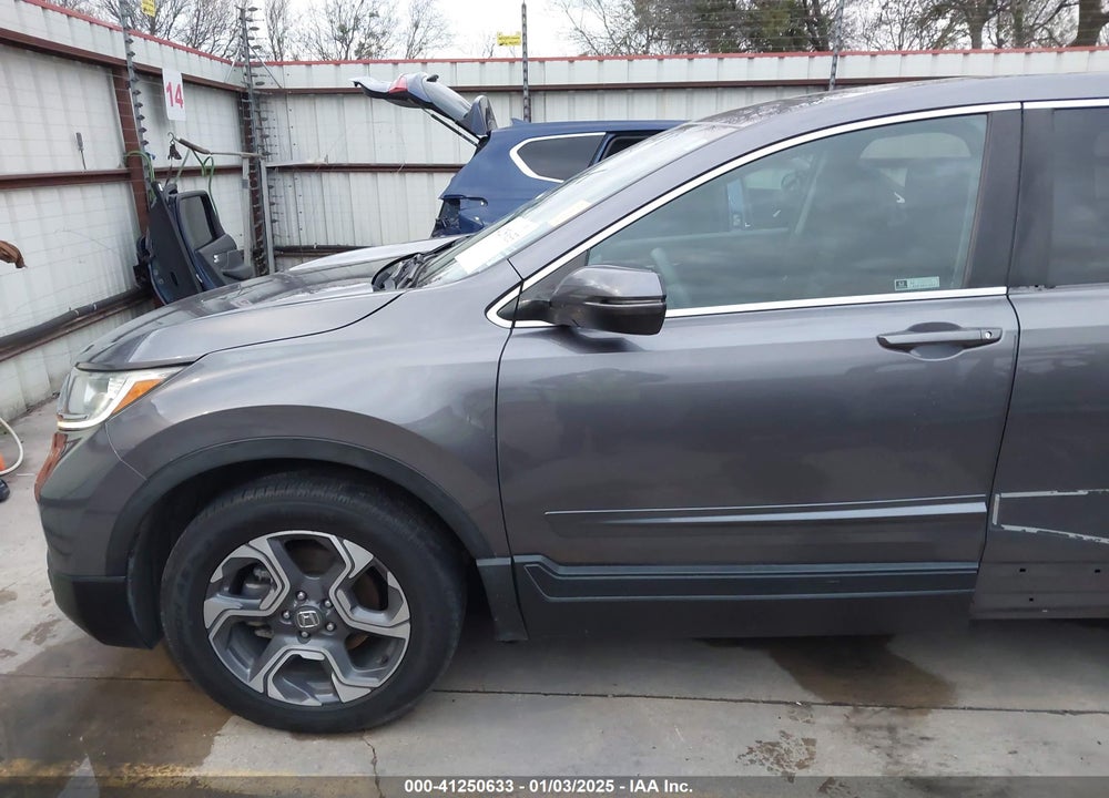 2018 HONDA CR-V EX VIN: 7FARW1H50JE014287