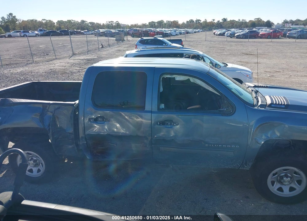 2011 CHEVROLET SILVERADO 1500 LTZ VIN: 3GCPKTE32BG255986