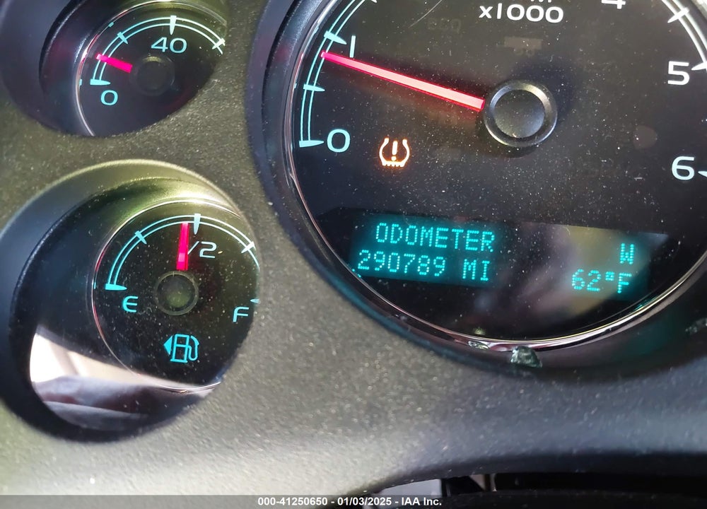 2011 CHEVROLET SILVERADO 1500 LTZ VIN: 3GCPKTE32BG255986