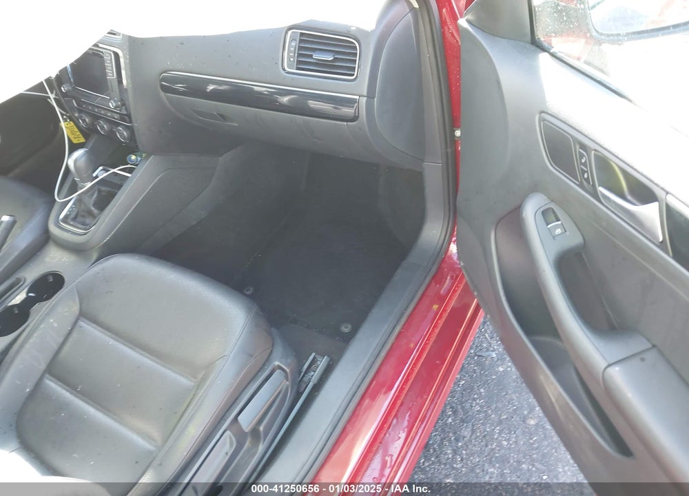 2017 VOLKSWAGEN JETTA 1.8T SEL/1.8T SEL PREMIUM VIN: 3VWL17AJXHM368590
