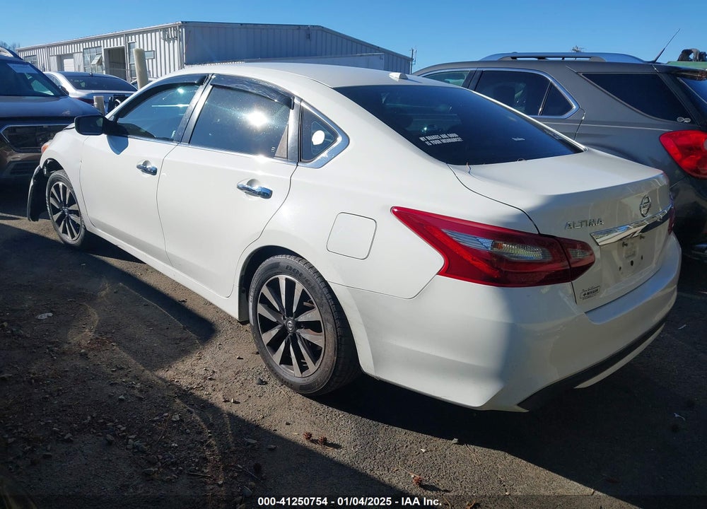2018 NISSAN ALTIMA VIN: 1N4AL3AP1JC174593
