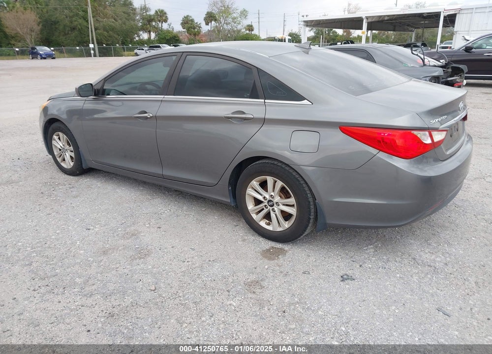 2012 HYUNDAI SONATA GLS VIN: 5NPEB4AC2CH411830