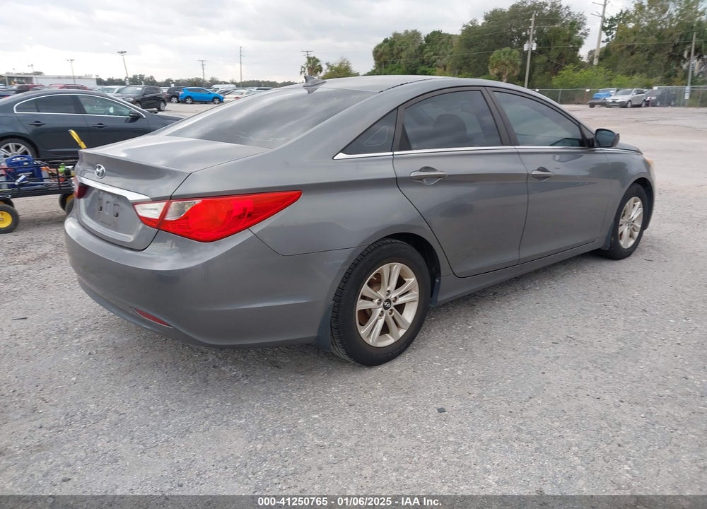 2012 HYUNDAI SONATA GLS VIN: 5NPEB4AC2CH411830