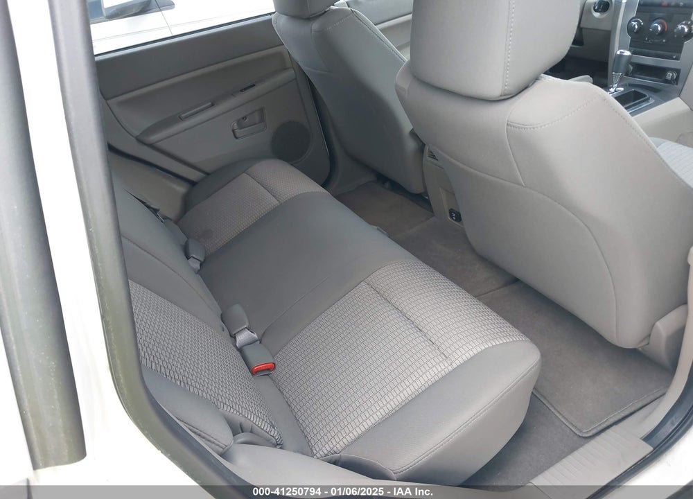 2008 JEEP GRAND CHEROKEE LAREDO VIN: 1J8GS48K08C126044