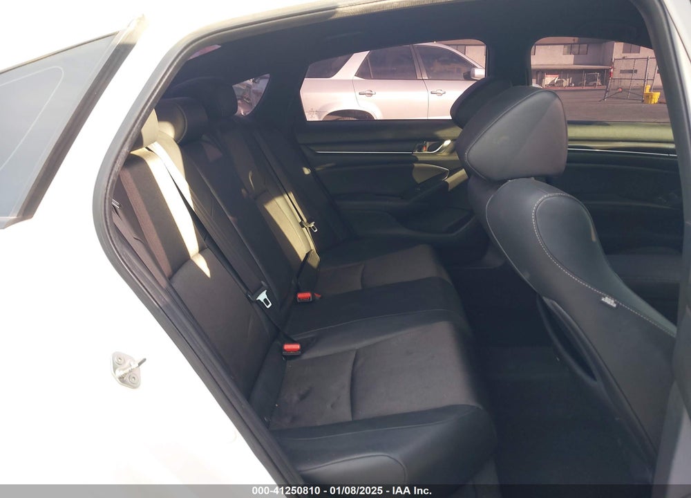 2019 HONDA ACCORD VIN: 1HGCV1F31KA080834
